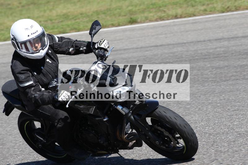 /Archiv-2025/48 25.08.2025 Cornu Master School ADR/gruen-vert/70